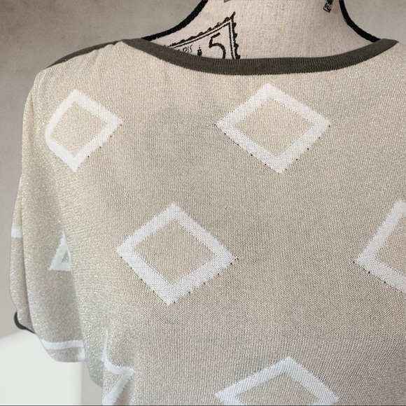 Elegant sweater knit t-shirt MEDIUM - Picture 5 of 9